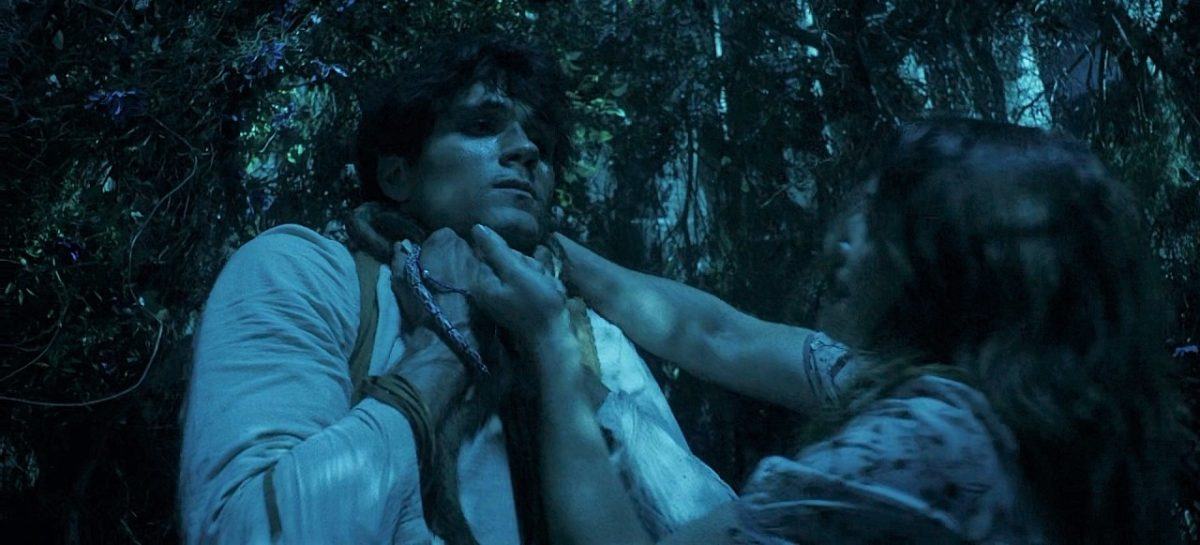 Monster strangling John Winchester before Mary saves him 1.2