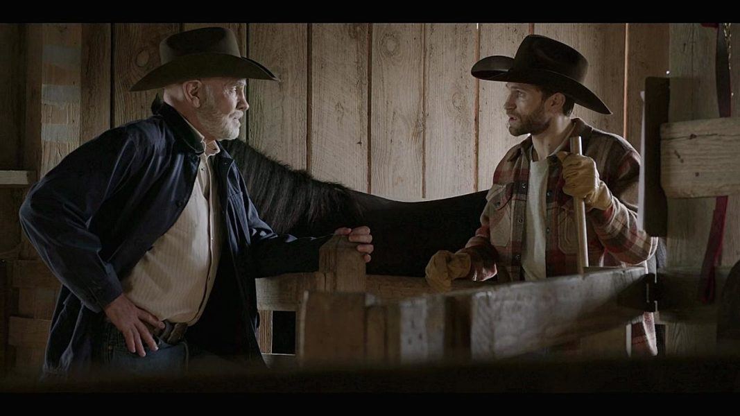 Walker gay Liam Keegan Allen getting in deep with Mitch Pileggi in barn hot scene 3.11.