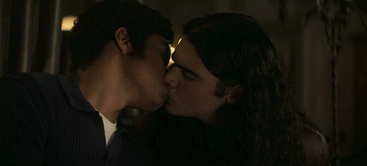 Typical gay kiss scene for homos Carlos and anton on CW the Winchesters 1.09.