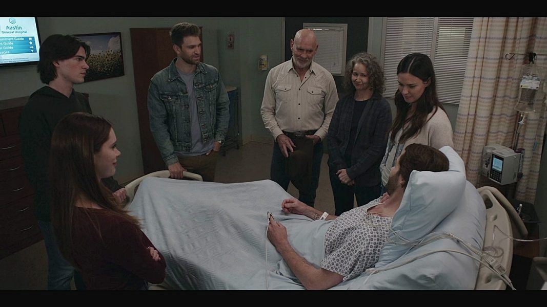 Walker family surrounds Jared Padalecki in hospital bed after mental breakdown over Jensen Ackles.